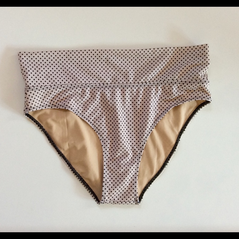 New Woman’s swimwear bottom - Picture 2 of 4